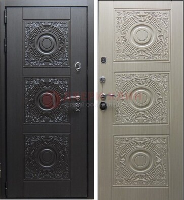 Темная стальная дверь с МДФ ДМ-161 для коттеджа в Троицке