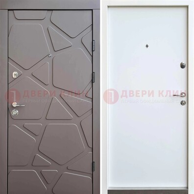 Серая входная дверь с филенчатой МДФ ДМ-216 в Троицке
