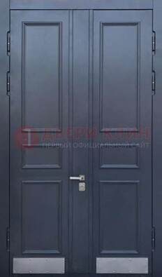 Черная двухстворчатая дверь для улицы с МДФ ДМ-535 в Троицке