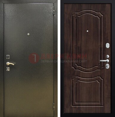 Темно-серая железная дверь с порошковым покрытием и коричневой МДФ ДП-288 в Троицке