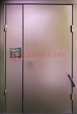 Коричневая стальная дверь в подъезд ДПД-1 в Троицке