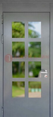 Серая металлическая дверь со стеклом ДС-78 в Троицке