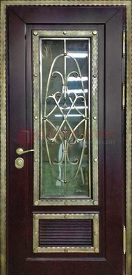 Темная уличная дверь порошок со стеклом и ковкой ДСК-167 в Троицке
