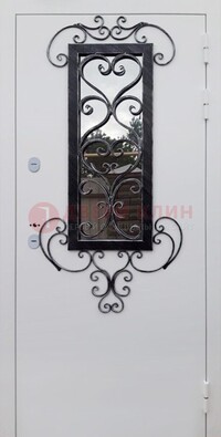 Белая уличная дверь Порошок со стеклом и ковкой ДСК-222 в Троицке