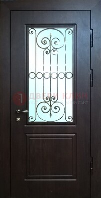 Железная дверь со стеклом и ковкой ДСК-65 для общественных зданий в Троицке