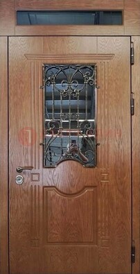 Металлическая входная дверь со стеклом и ковкой для дома ДСК-96 в Троицке