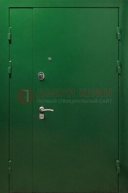 Зеленая распашная тамбурная дверь Порошок ДТМ-47 в Троицке