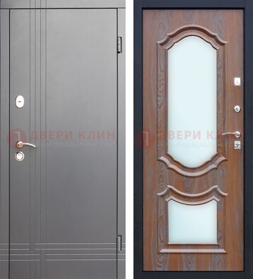 Серая входная дверь со светлой МДФ и зеркалами внутри ДЗ-77 в Троицке